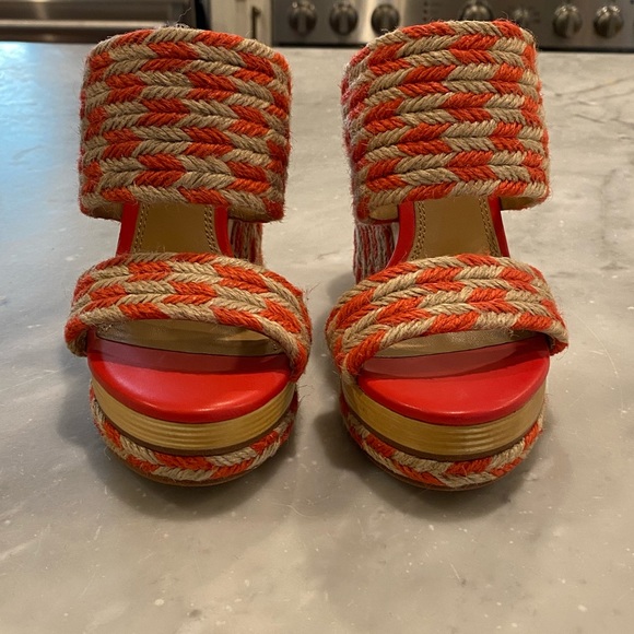 Tory Burch- slip on espadrille heals. Size 5 - Picture 8 of 11